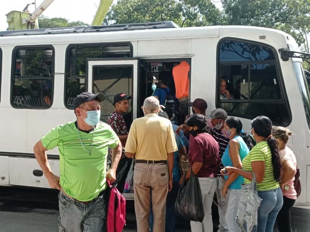 Transportistas Unidos: 50% de las unidades se mantendrían fuera de servicio por falta de gasoil