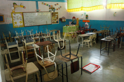 ¿Será segura y viable la reapertura de escuelas en Venezuela en abril?