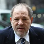 Abogados de Weinstein piden que duerma en un hospital durante el juicio en Nueva York