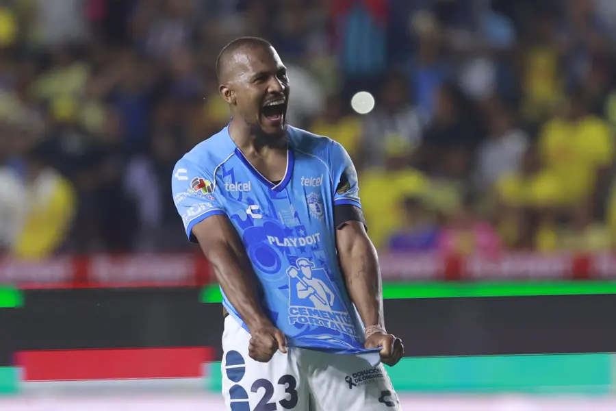 Salomón Rondón renovó contrato con Pachuca gracias a su exitoso paso por México