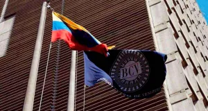 ¿Cuánto ha crecido la liquidez monetaria y cómo afecta a la población en Venezuela?
