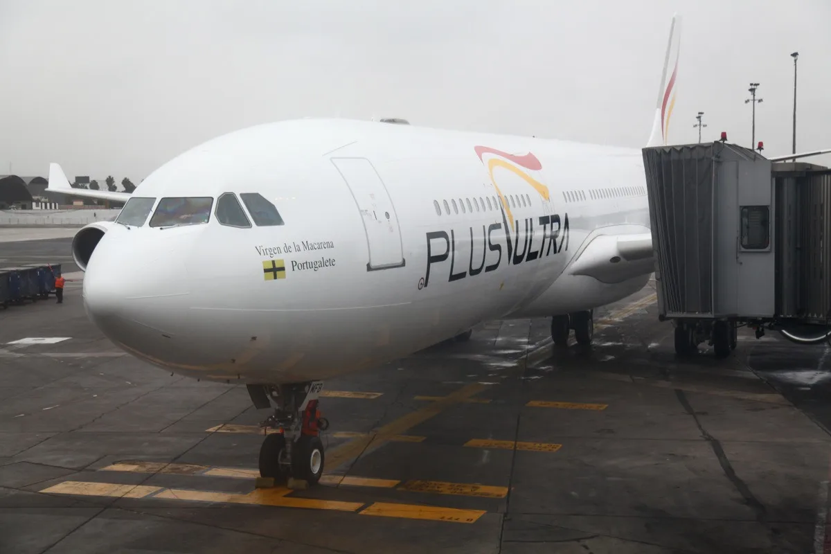 Registran la sede de la aerolínea española Plus Ultra por presunto blanqueo de capitales