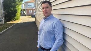 Creyó que había encontrado el amor por Facebook, pero fue estafado por 280 mil dólares